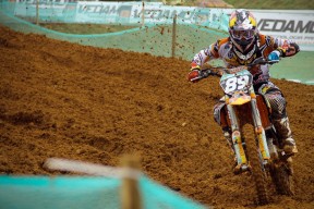 开云体育链接-拜仁控球压制形成全面攻守优势，拜仁进攻战术